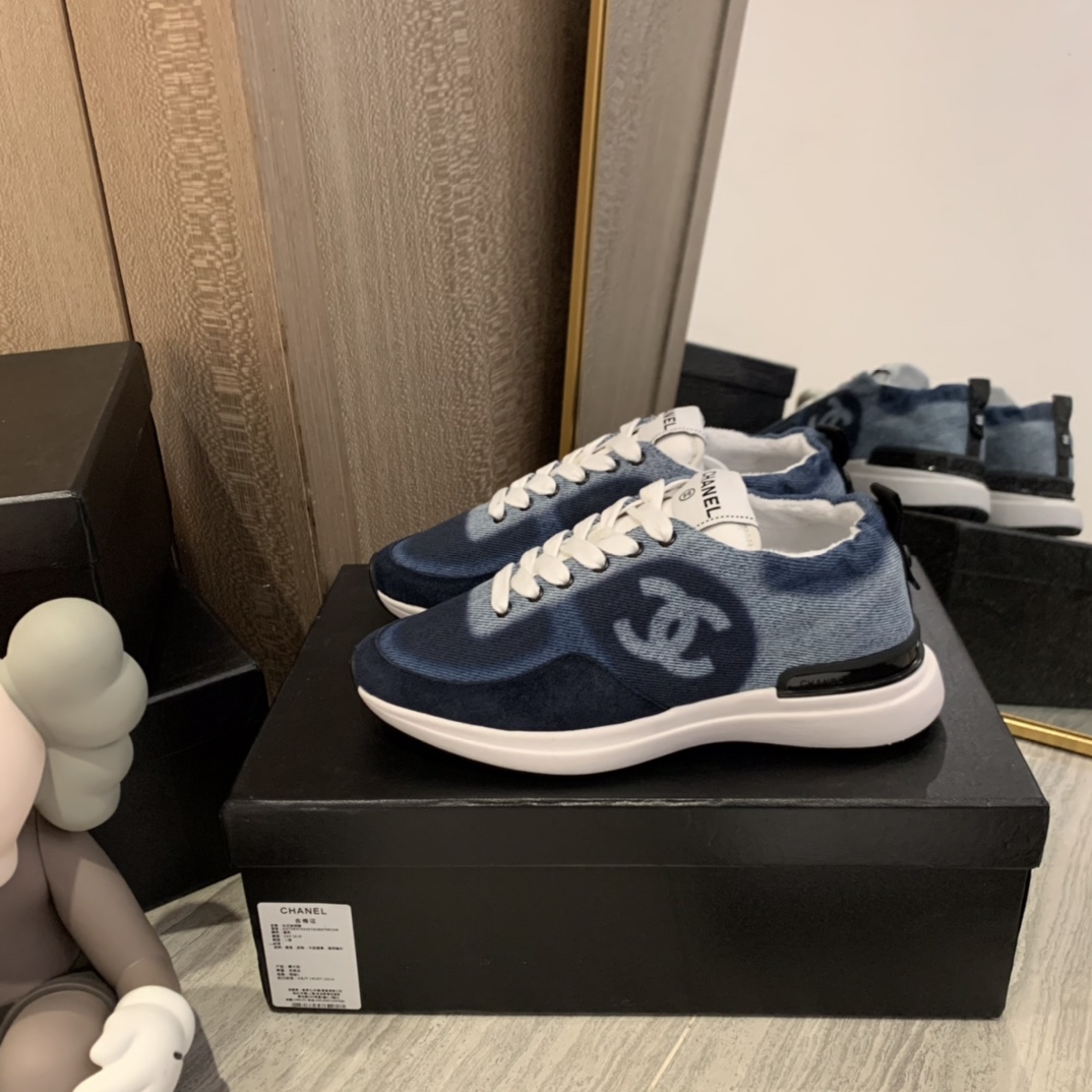 CHANEL SNEAKERS 13