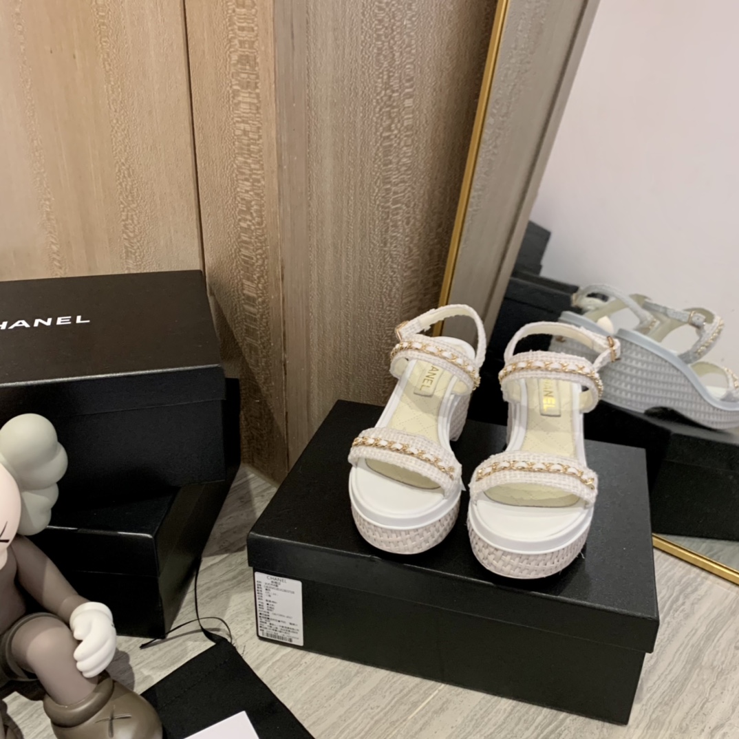 CHANEL HIGH HEELS 36