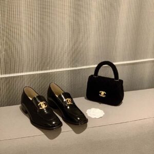 CHANEL FLATS 15