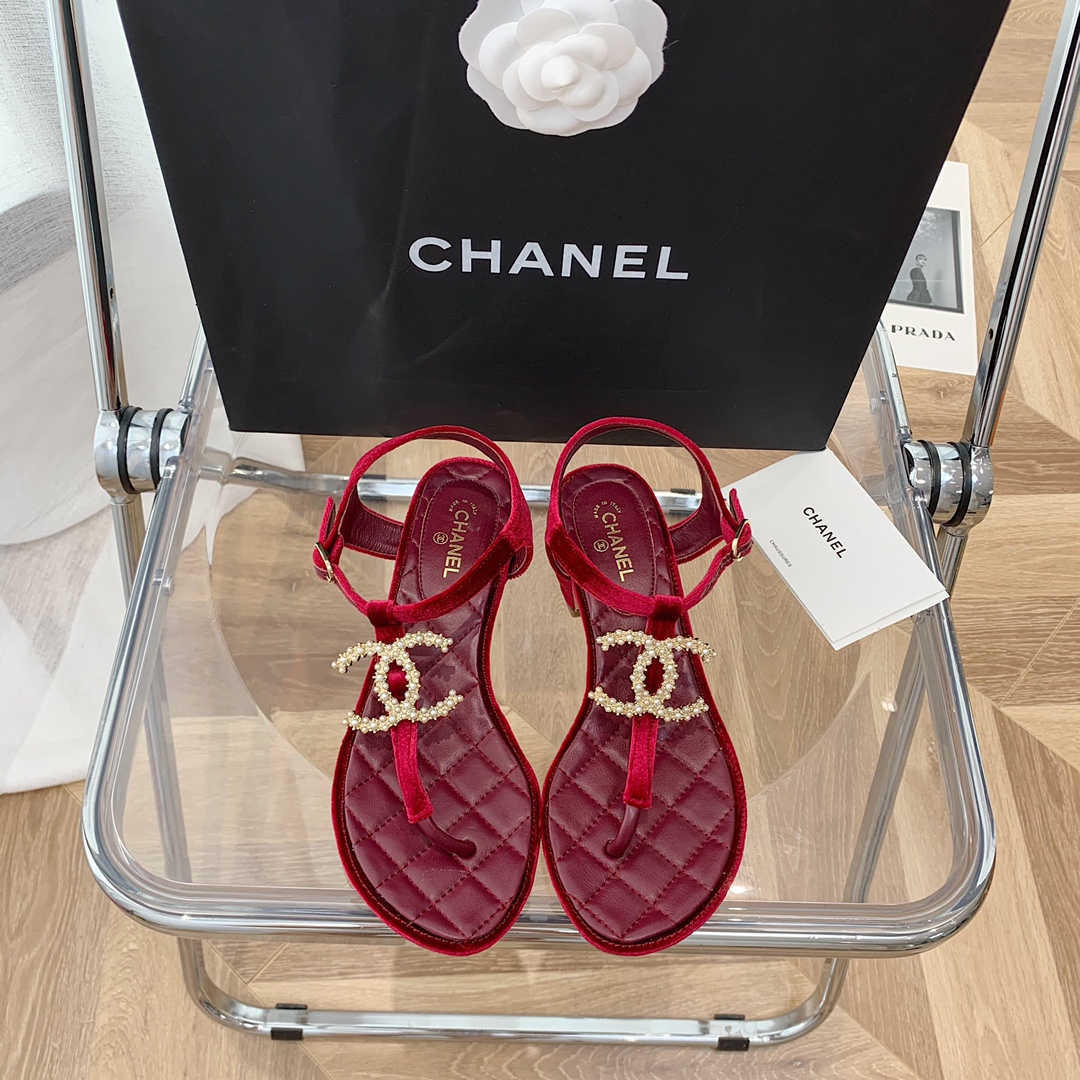 CHANEL SLIPPERS 55
