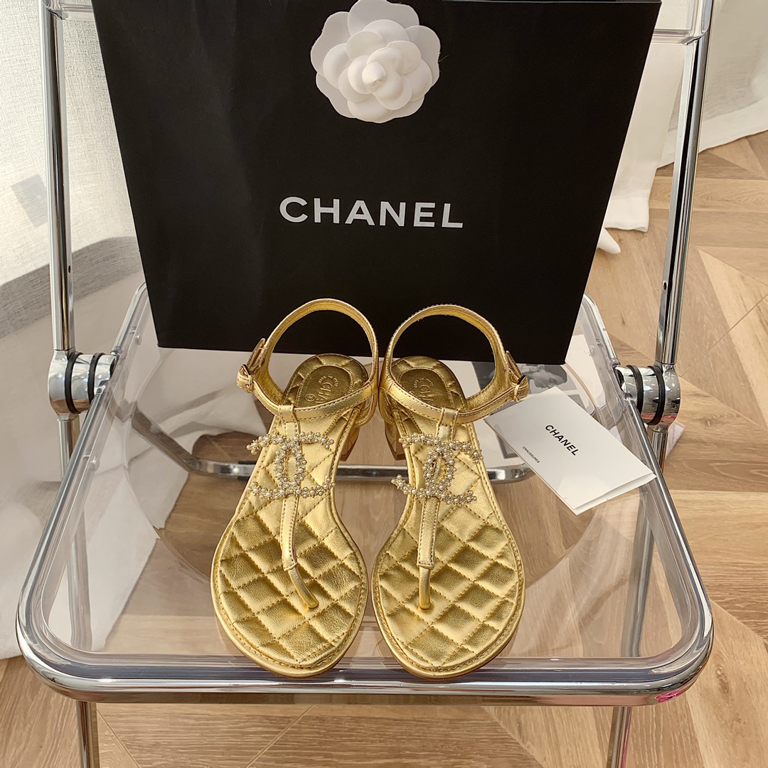 CHANEL SLIPPERS 60