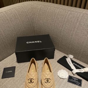 CHANEL FLATS 19