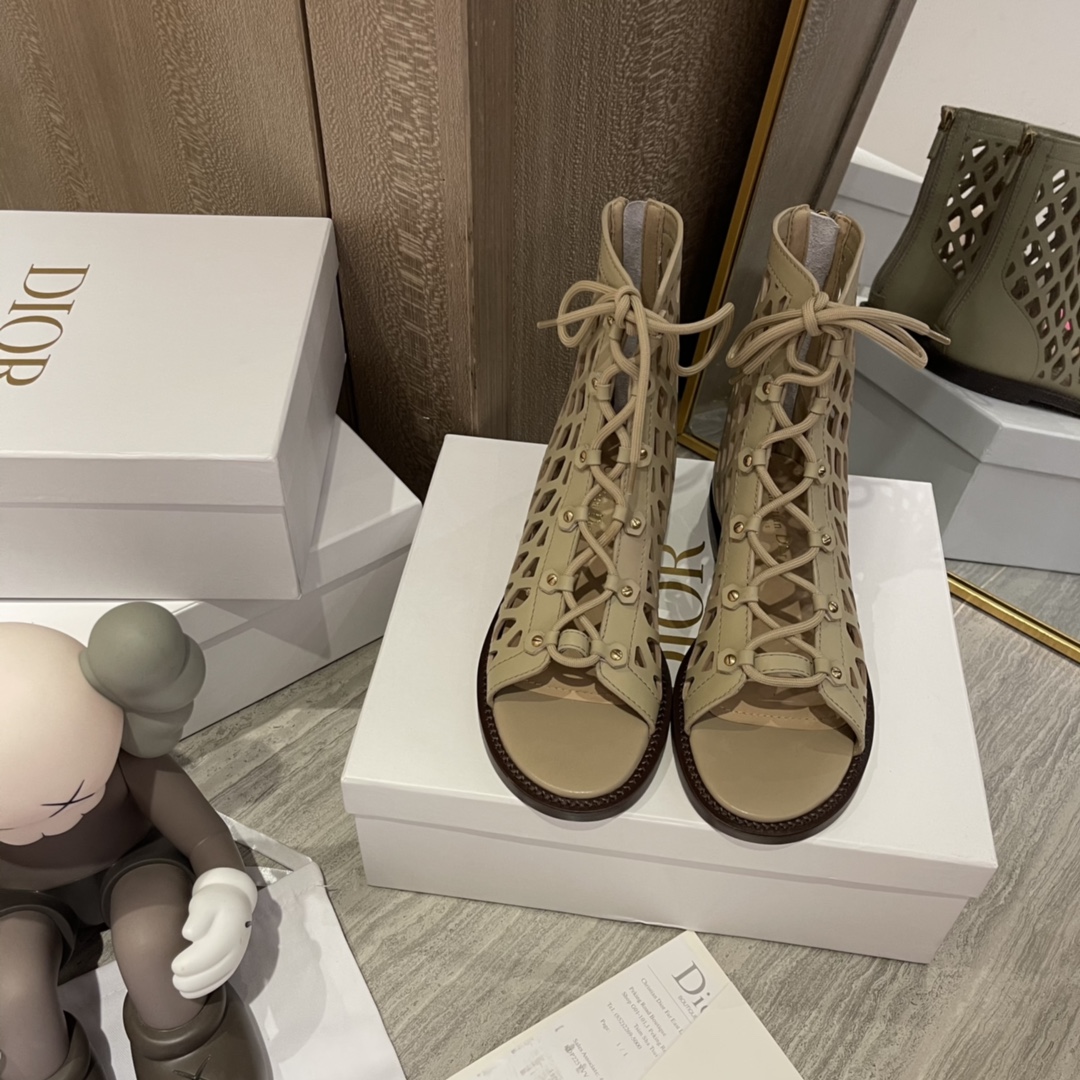DIOR BOOTS 2