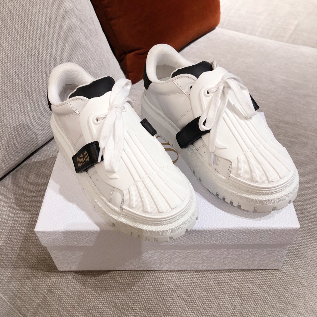 DIOR SNEAKERS 66