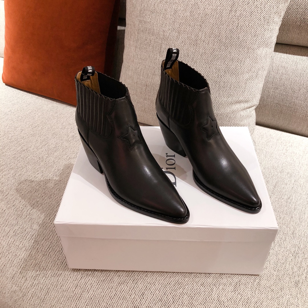 DIOR BOOTS 21