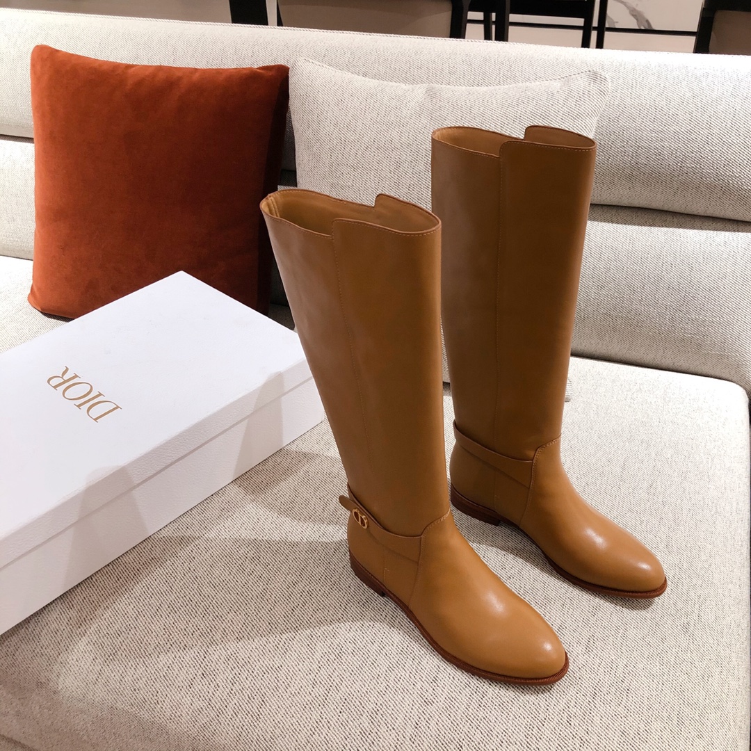 DIOR BOOTS 25
