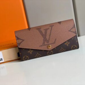 Louis Vuitton Sarah Wallet