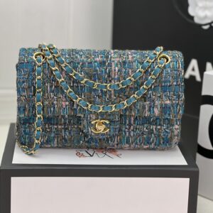 CLASSIC FLAP BAG