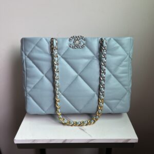 CHANEL 19 SHOPPING BAG