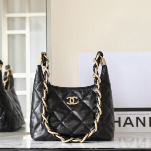 𝖡𝗈𝗇𝖺𝗎𝖽𝗈 Hobo bag