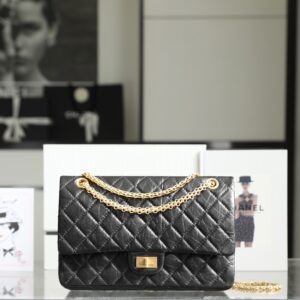 Classic flap bag