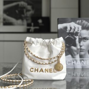 Chanel 22 mini bag