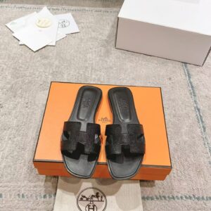 Hermès Oran leather sandal